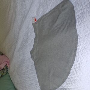 FOREVER 21 Mini skirt/Skater Skirt Size Med, grey